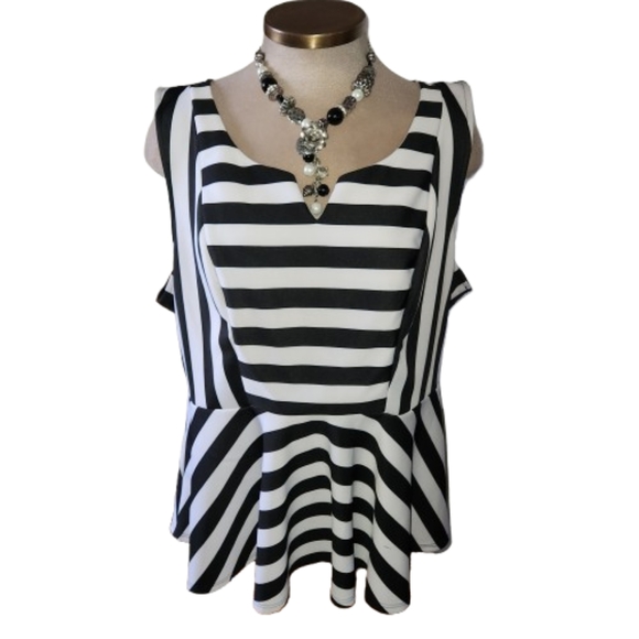 TORRID ☆ BLACK & WHITE STRIPED ☆ NOTCH NECK ☆ PEPLUM TOP ☆ 4x ☆ NWT - Picture 2 of 9